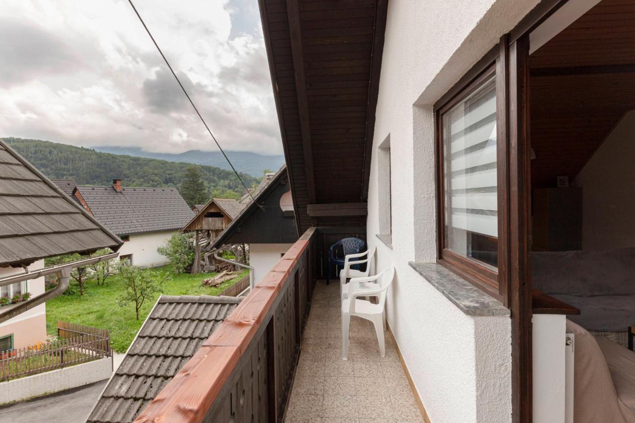 Apartma Mikelj 보히니 외부 사진